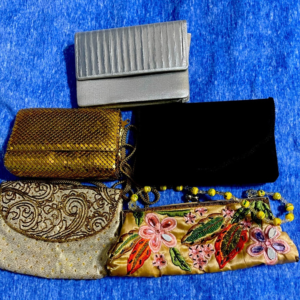 Clutch handbags